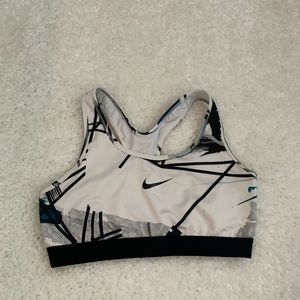 Nike Sports Bra - size medium